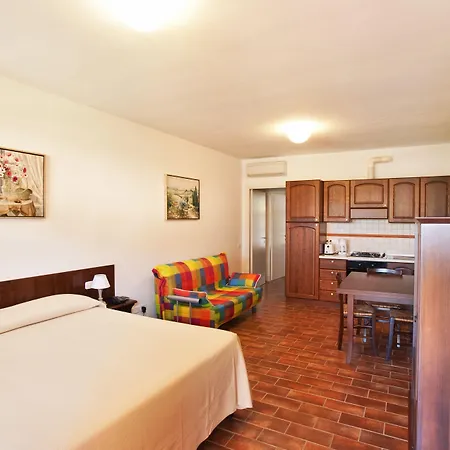 Borgo Etrusco 스카를리노