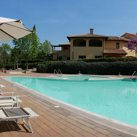 아파트호텔 Borgo Etrusco 4*