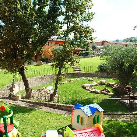 Апарт-отель Borgo Etrusco Скарлино