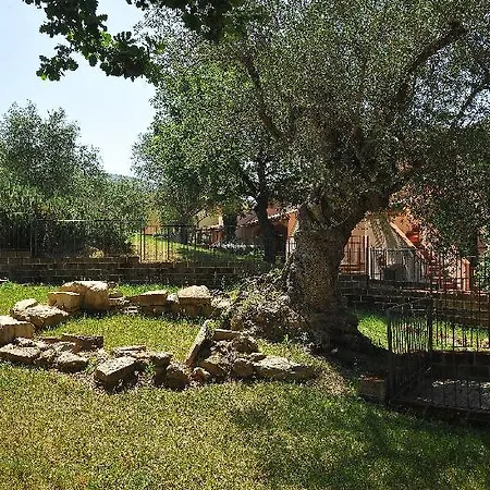 Borgo Etrusco Апарт-отель Скарлино